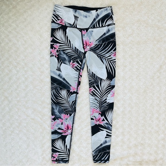 Victoria's Secret Pants - Victoria’s Secret Sport Knockout Leggings Tropical Black/Pink size S